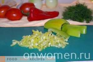 Bocadillo de berenjena con verduras y vinagre
