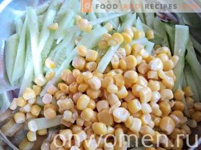 Ensalada con maíz, pepino y pimiento
