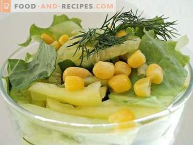Salad with corn, cucumber and pepper