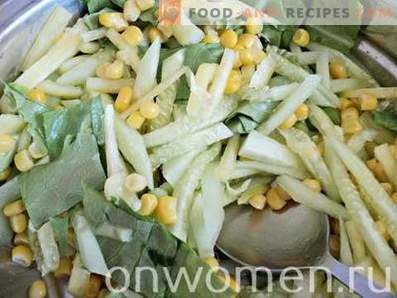 Salad with corn, cucumber and pepper