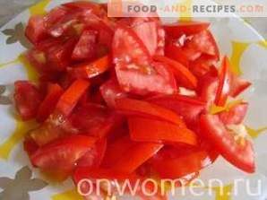 Ensalada tibia de pimientos y tomates con pollo