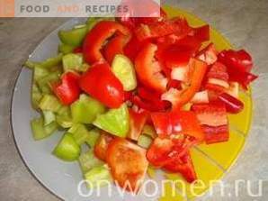 Ensalada tibia de pimientos y tomates con pollo
