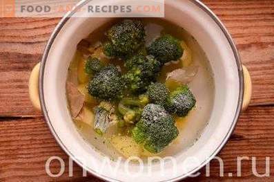 Sopa de crema de brócoli