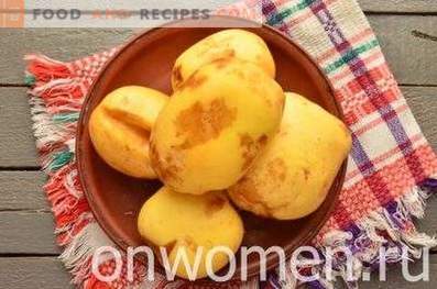 Patatas nuevas en el horno