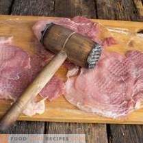 Schnitzel de carne de cerdo jugosa
