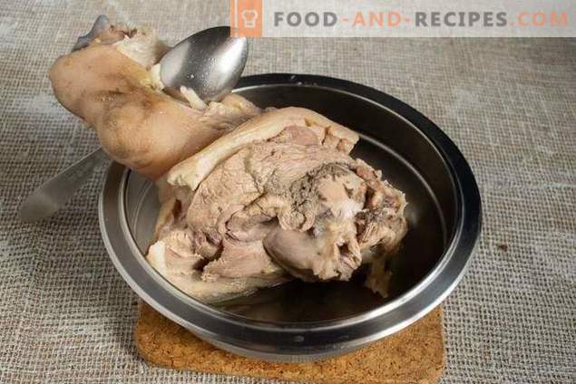 Ensalada de jalea y carne - 2 platos de 1 pierna de cerdo